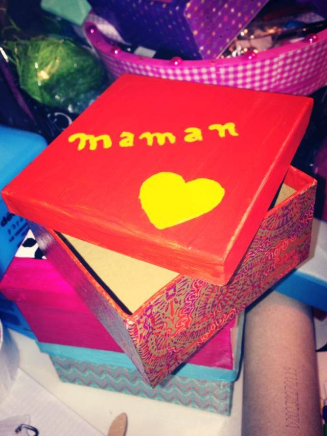 La boîte créée pour ma maman à l'aide de son motif décopatch préféré ! :)